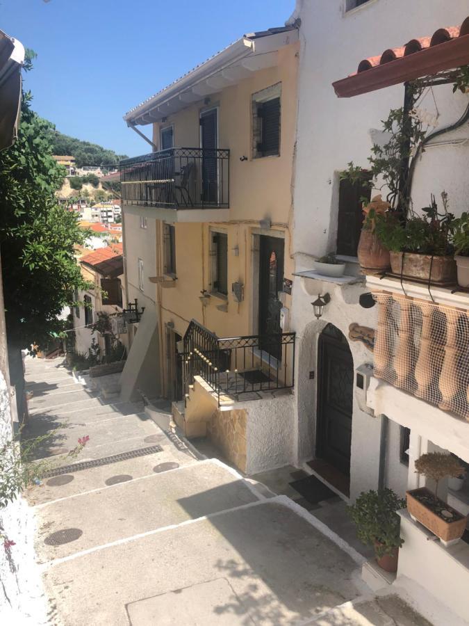 Blaue Welle Haus Lägenhet Parga Exteriör bild